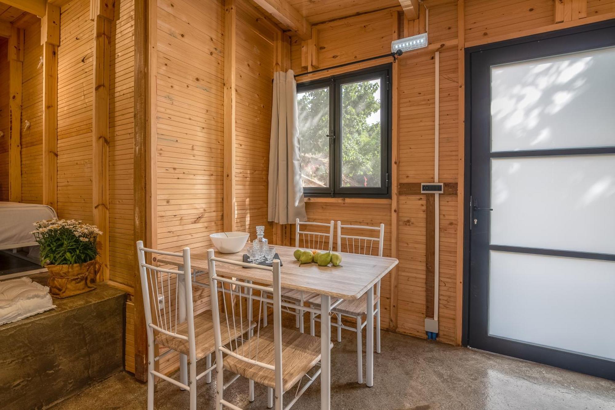 Wooden House Apartments Kalathenai エクステリア 写真
